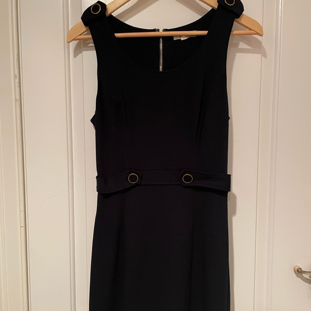 Navy blue form fitting button dress by Alythea